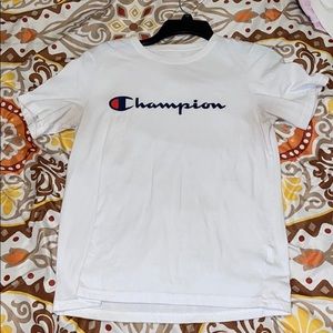 White Champion Tee Shirt in size XL in Kids